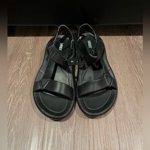 Mixit Women’s Eva Sport Strap Sandals - Black